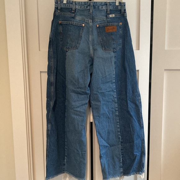 Wrangler High Rise Wide Leg Jeans - Picture 5 of 5